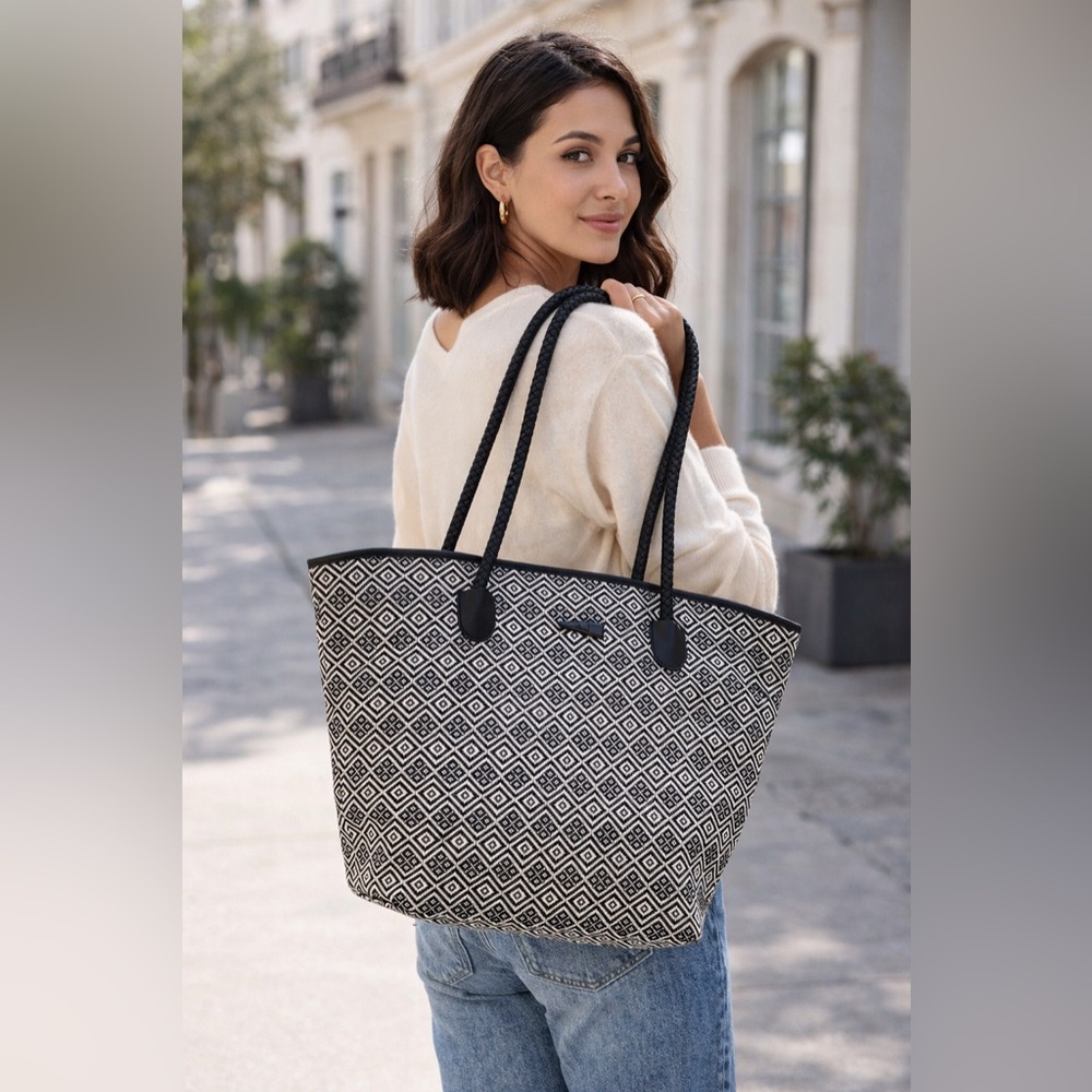 Neiman Marcus Black and White Tote